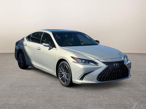 2022 Lexus ES 350 Base