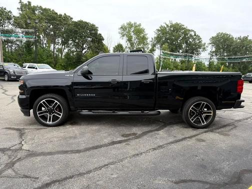 2018 Chevrolet Silverado 1500 Custom