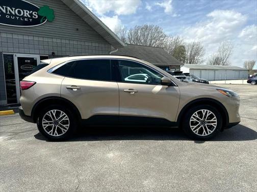 2021 Ford Escape SEL