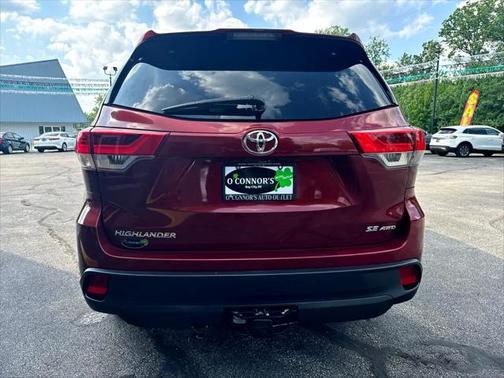2017 Toyota Highlander SE