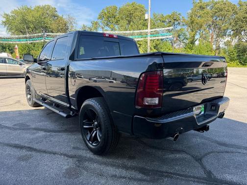 2016 RAM 1500 Sport