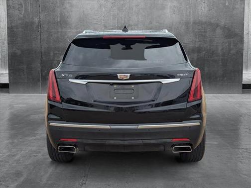 2024 Cadillac XT5 Luxury