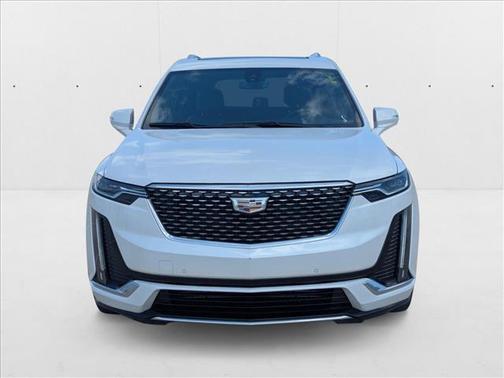 2022 Cadillac XT6 Luxury FWD