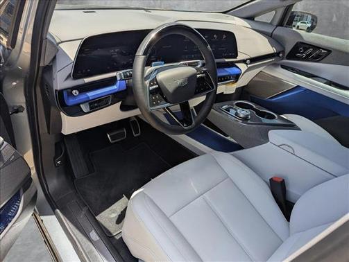 2025 Cadillac OPTIQ Luxury