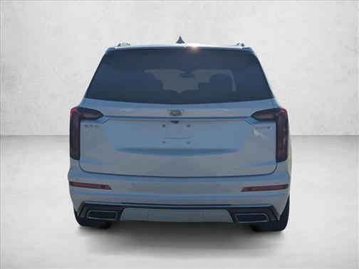 2022 Cadillac XT6 Luxury FWD