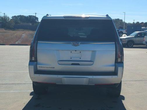 2020 Cadillac Escalade Standard