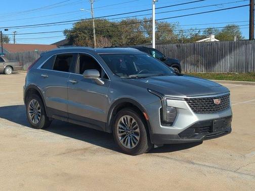 2025 Cadillac XT4 Premium Luxury