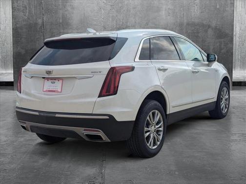 2022 Cadillac XT5 Premium Luxury