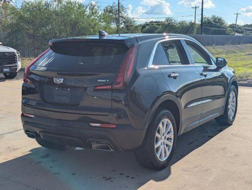 2023 Cadillac XT4 Luxury