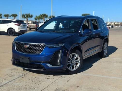 2023 Cadillac XT6 Luxury FWD