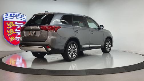 2020 Mitsubishi Outlander SE