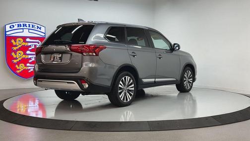 2020 Mitsubishi Outlander SE