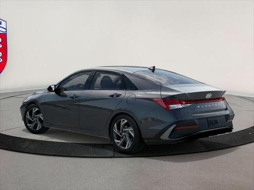 2025 Hyundai ELANTRA SEL