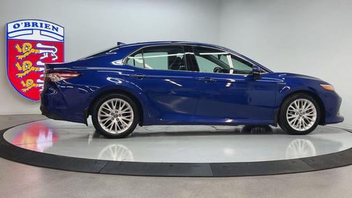 2018 Toyota Camry Hybrid XLE