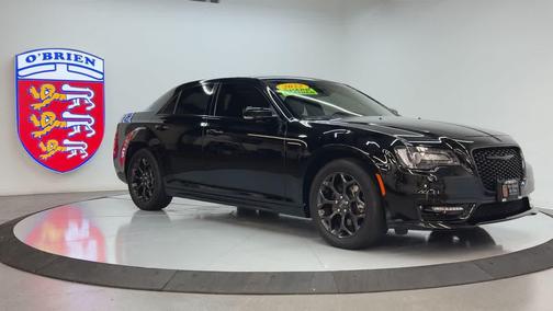 2022 Chrysler 300 Touring