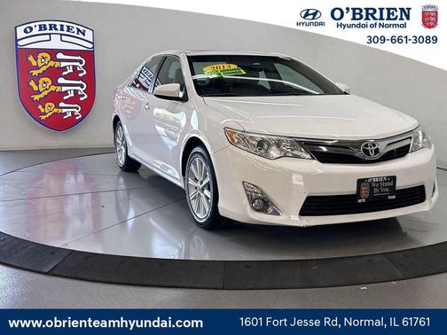 Super White 2013 Toyota Camry XLE