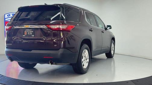 Black Currant Metallic 2019 Chevrolet Traverse LT Leather