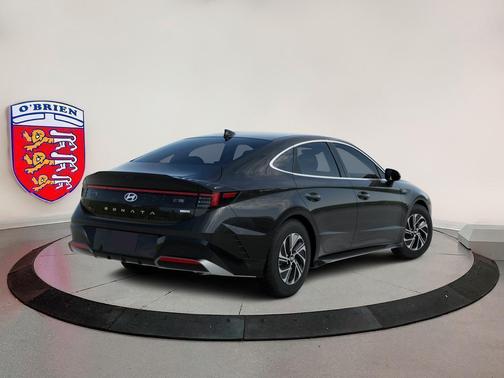 2026 Hyundai SONATA Hybrid Base