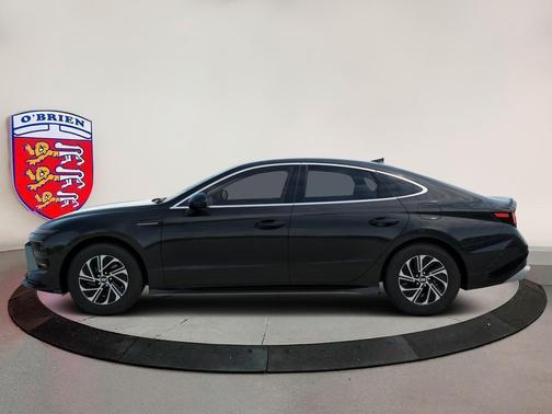 2026 Hyundai SONATA Hybrid Base