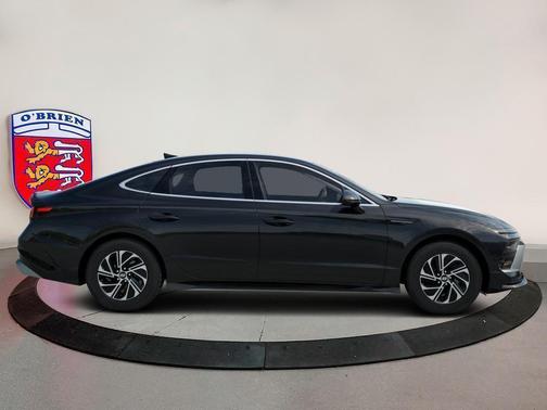 2026 Hyundai SONATA Hybrid Base