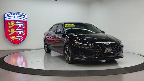 2023 Hyundai ELANTRA Limited