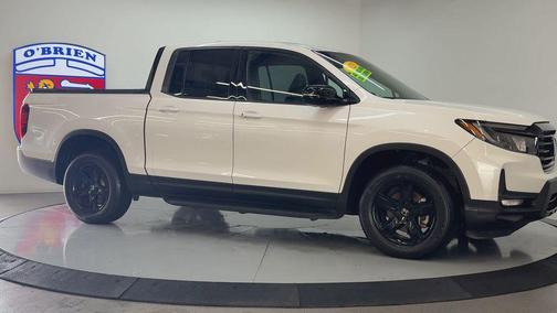 Platinum White Pearl 2023 Honda Ridgeline Black