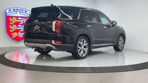 2022 Hyundai PALISADE Luxury 8-Passenger Seating