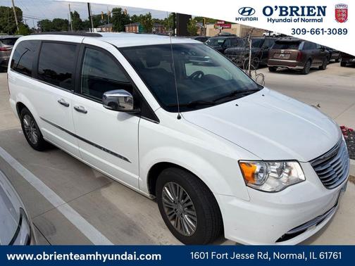 Bright White Clearcoat 2013 Chrysler Town & Country Touring-L