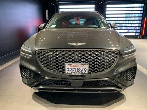 2025 Genesis GV70 2.5T