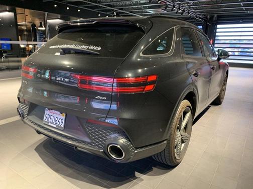2025 Genesis GV70 2.5T