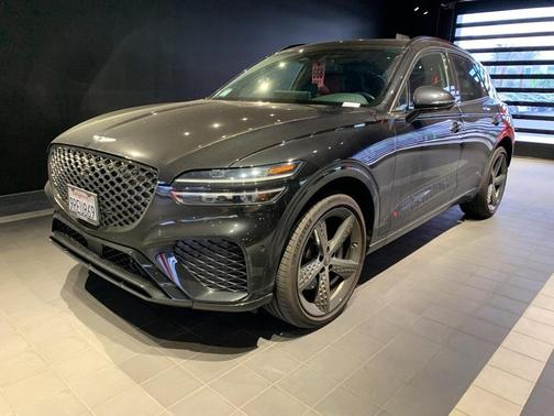 2025 Genesis GV70 2.5T