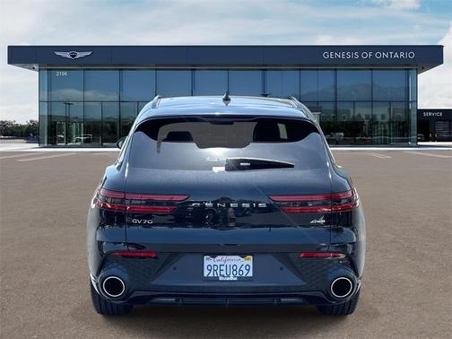 2025 Genesis GV70 2.5T