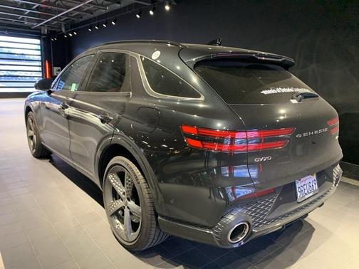 2025 Genesis GV70 2.5T