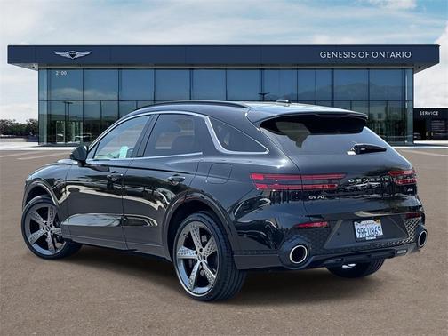 2025 Genesis GV70 2.5T