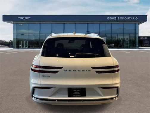 2026 Genesis Electrified GV70 Advanced