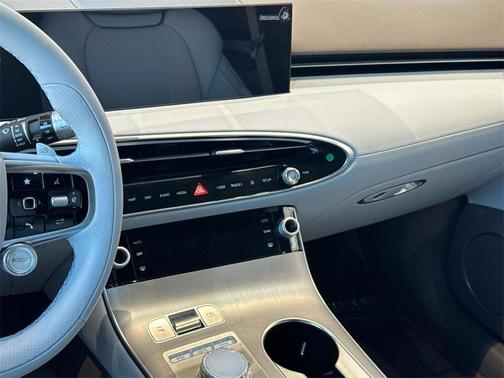 2026 Genesis Electrified GV70 Advanced