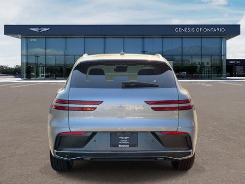 Savile Silver 2027 Genesis GV70 2.5T