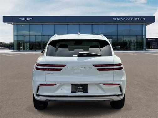 2026 Genesis Electrified GV70 Standard