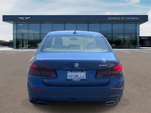 2022 BMW 540 i
