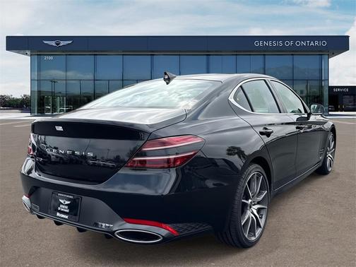 2026 Genesis G70 2.5T Standard