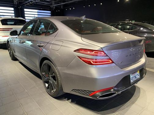 2023 Genesis G70 3.3T