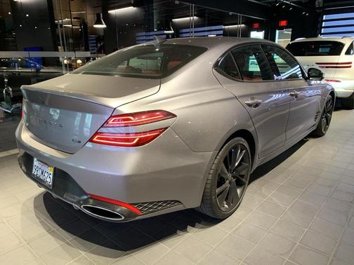 2023 Genesis G70 3.3T