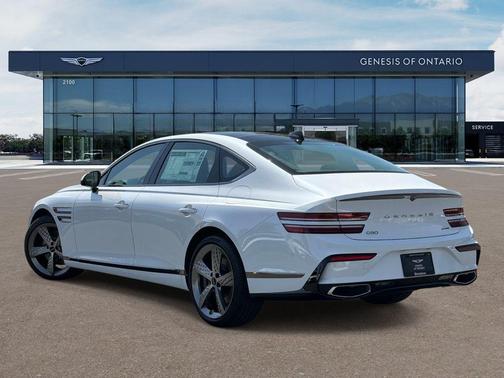 Uyuni White 2026 Genesis G80 2.5T