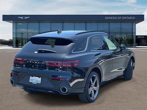 2025 Genesis GV70 2.5T