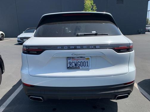 2023 Porsche Cayenne Base