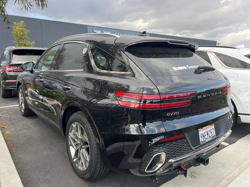 2025 Genesis GV70 2.5T