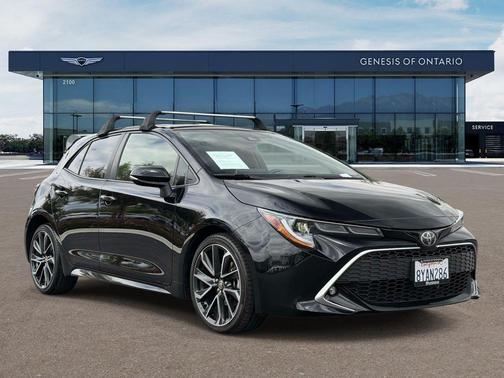 Midnight Black Metallic 2022 Toyota Corolla Hatchback XSE