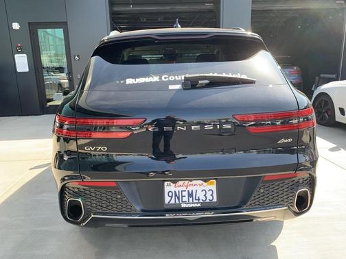 2025 Genesis GV70 2.5T