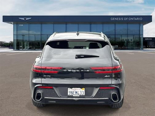 2025 Genesis GV70 2.5T