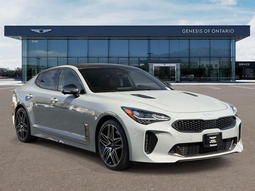 Ceramic Silver 2022 Kia Stinger GT2
